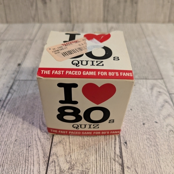 I Love 80s Quiz Game - Red and White - Picture 2 of 6